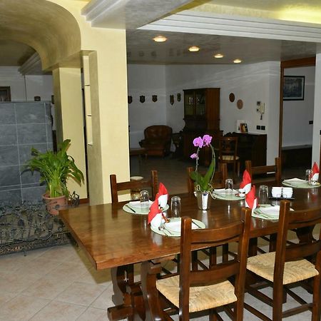 Villa Manuela เมสเตร ภายนอก รูปภาพ