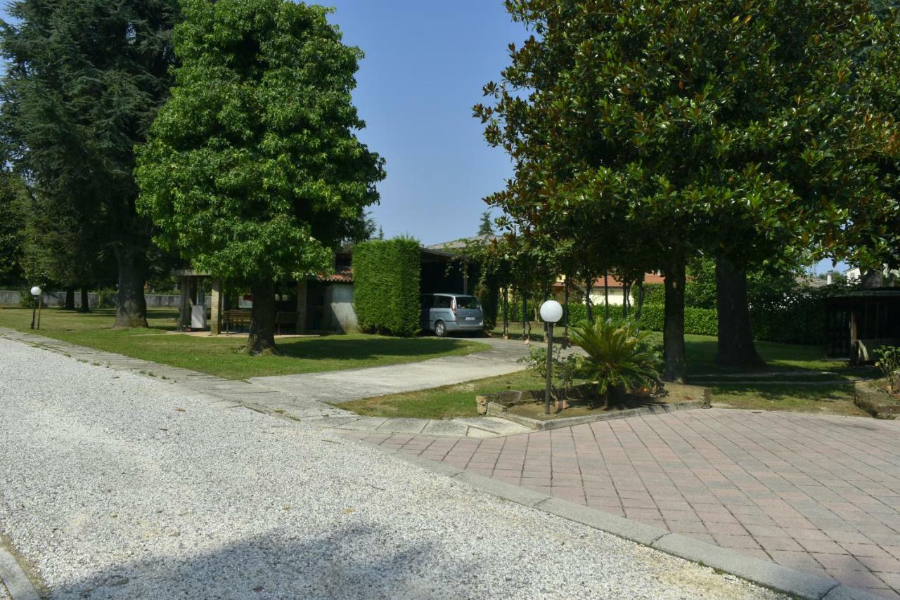Villa Manuela เมสเตร ภายนอก รูปภาพ