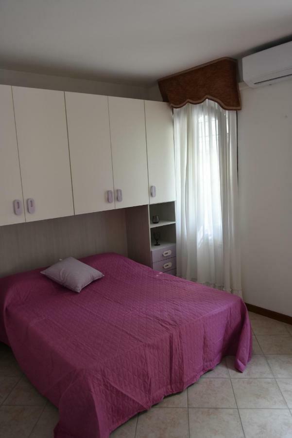 Villa Manuela เมสเตร ภายนอก รูปภาพ